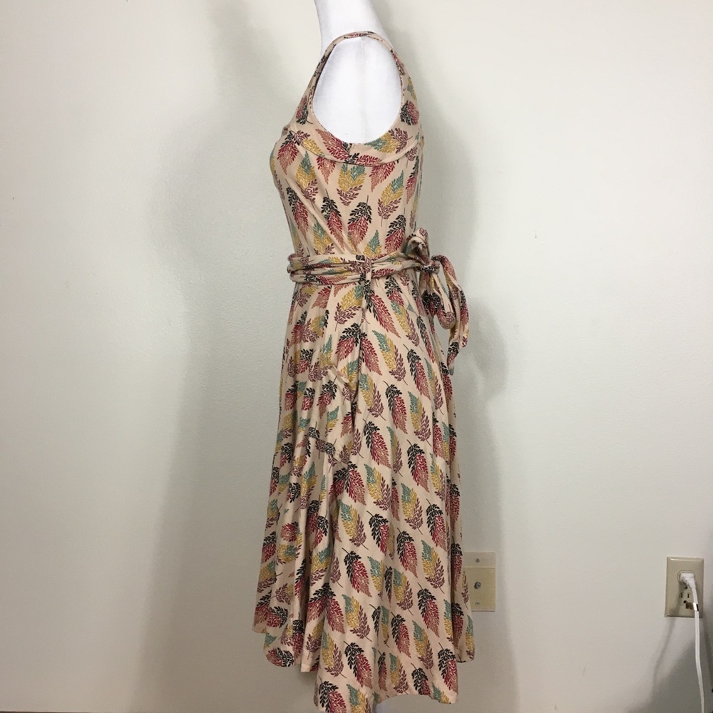 🛑🛑 SOLD!! Effie’s Heart Tan Leaf Print Dress - Picture 3 of 8